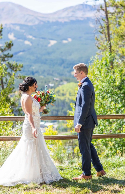 micro-wedding-first-look