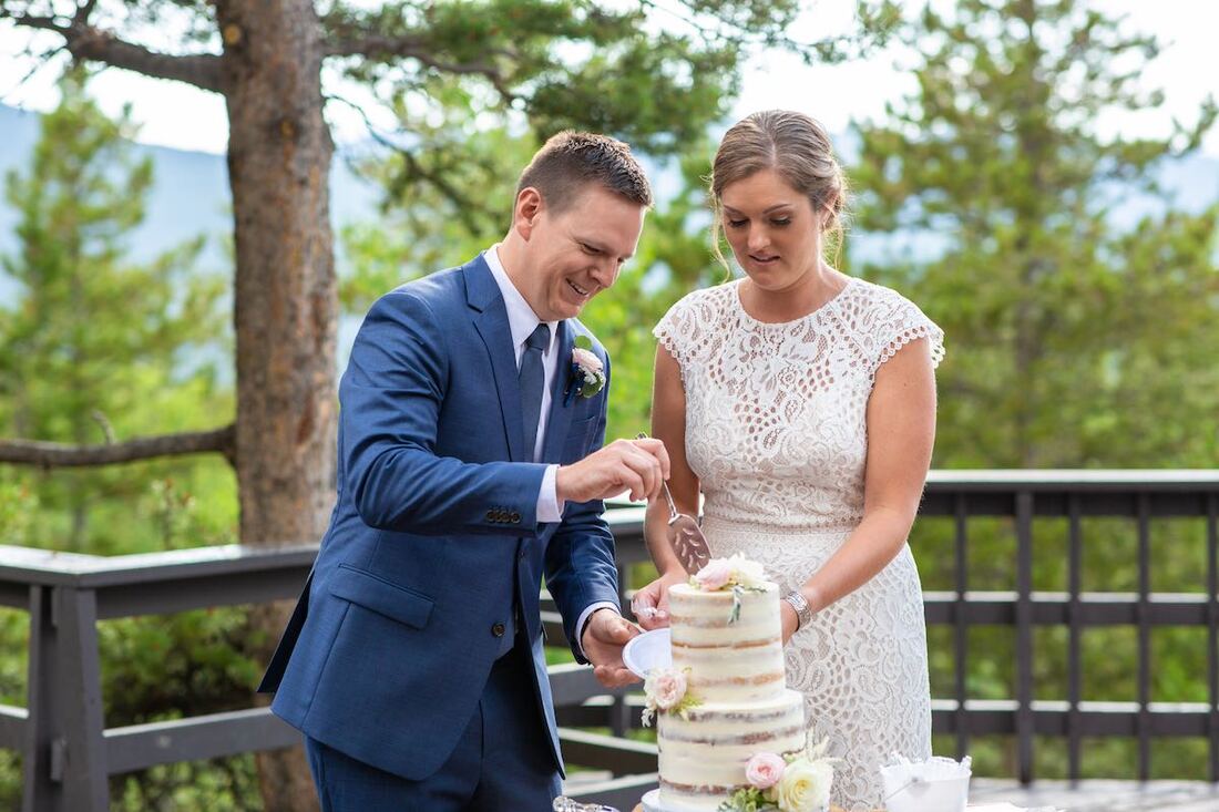 intimate small wedding