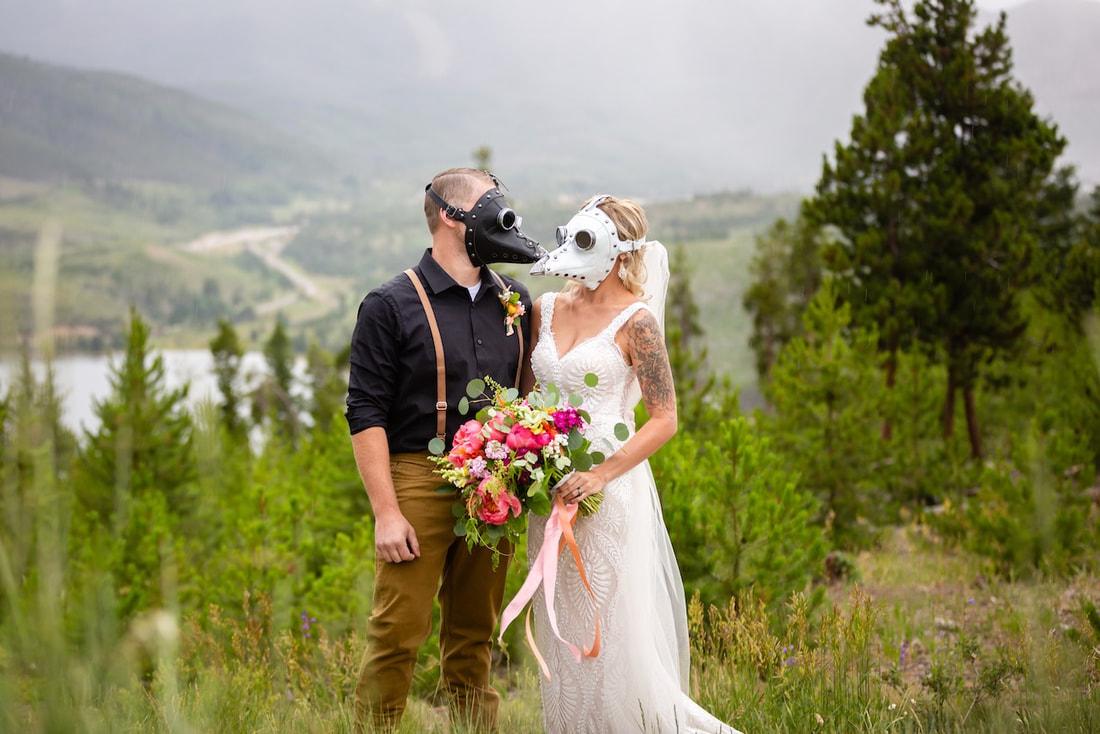 intimate small wedding