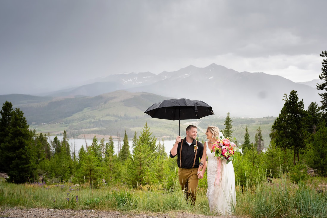 Intimate Colorado wedding