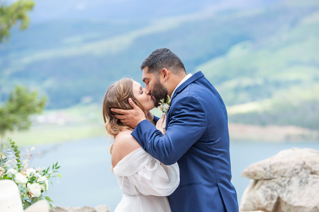 sapphire-point-micro-wedding