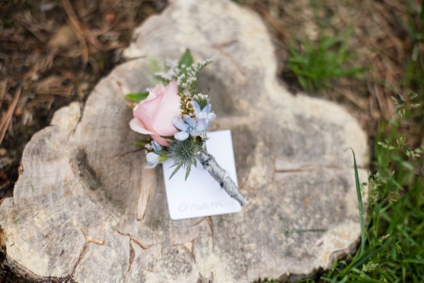 Colorado elopement boutonnire