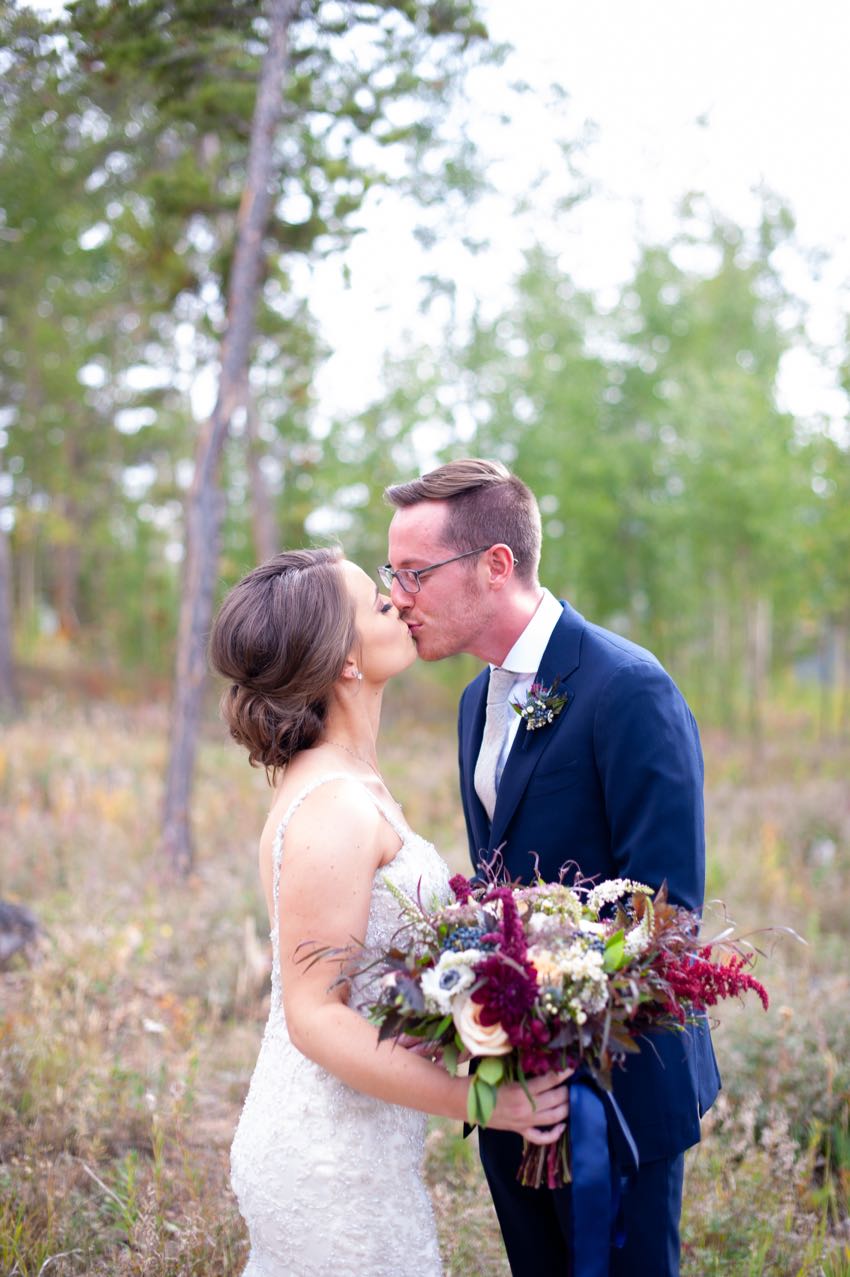 Colorado elopement boutonnire