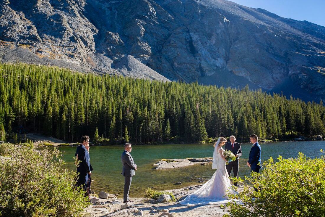 Intimate Colorado wedding