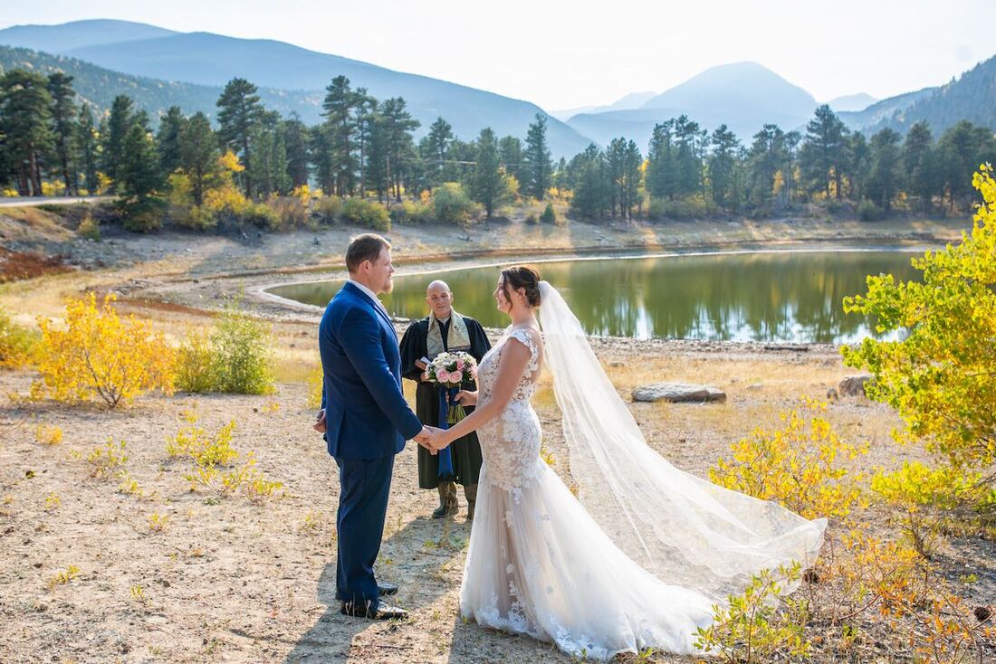 Custom weddings of Colorado