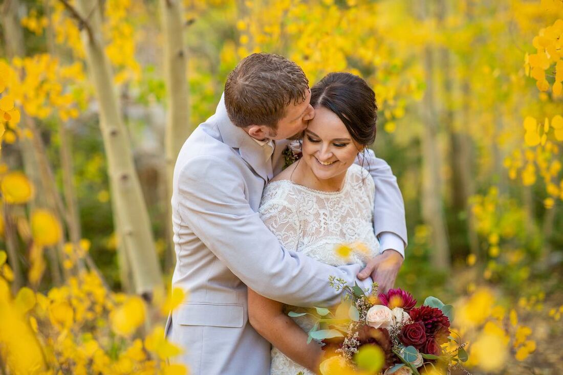 intimate small wedding