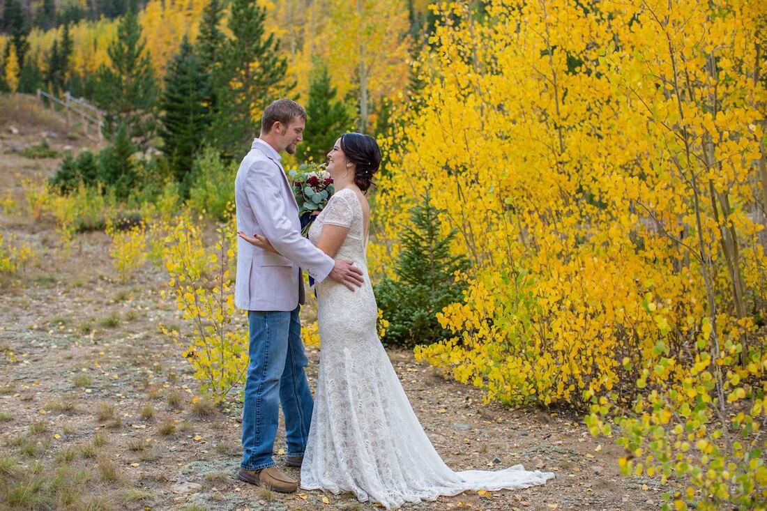 Custom weddings of Colorado