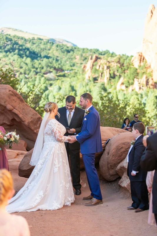 garden-of-the-gods-wedding