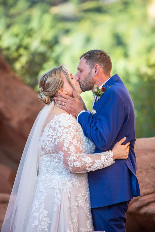 garden-of-the-gods-wedding