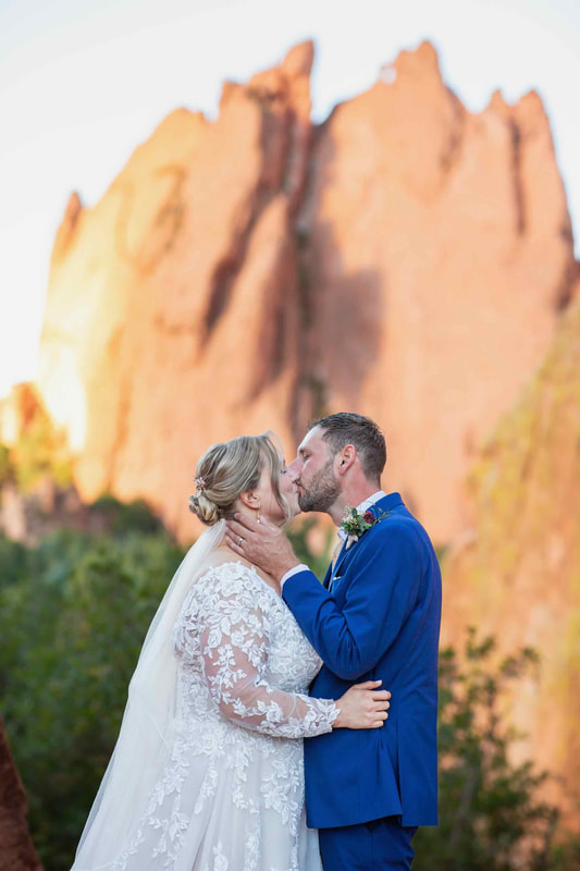 garden-of-the-gods-wedding