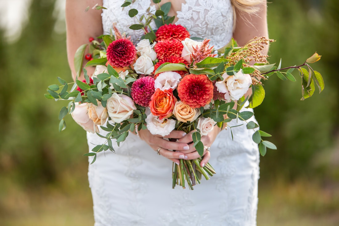 micro-wedding-bouquet