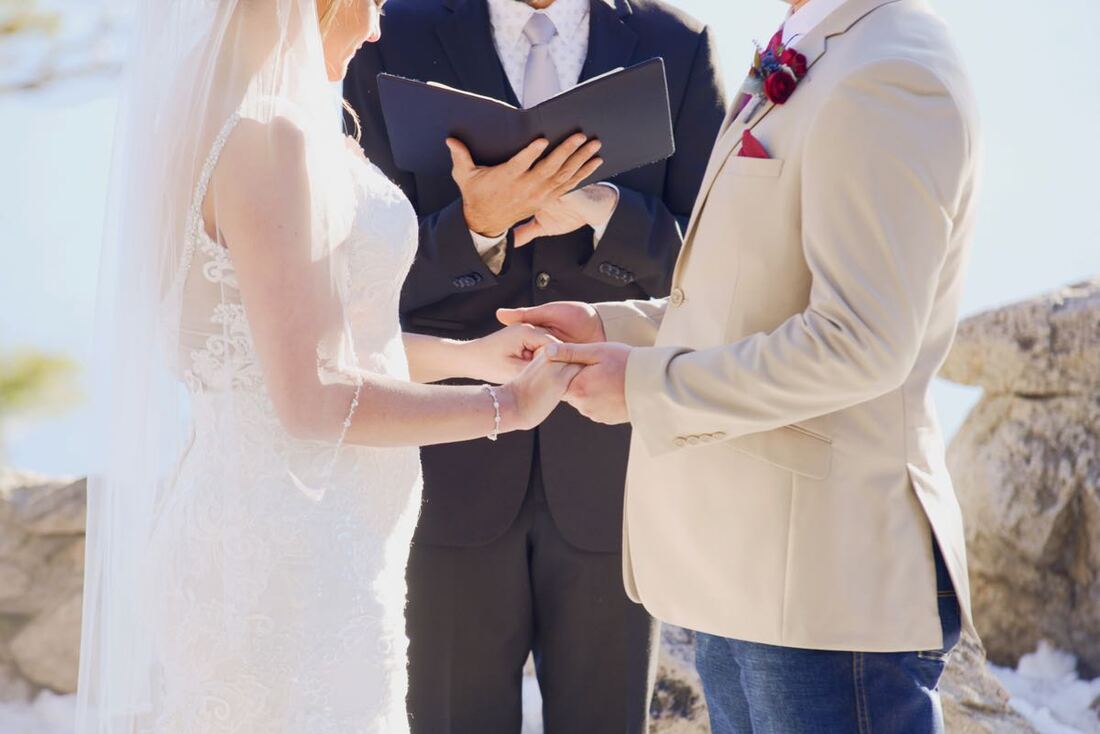 intimate weddings in colorado