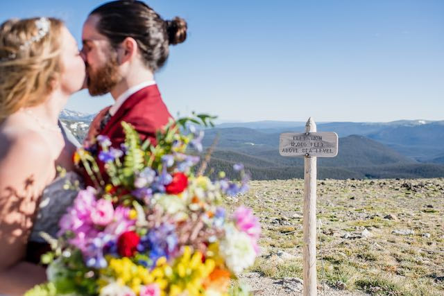 Custom weddings of Colorado