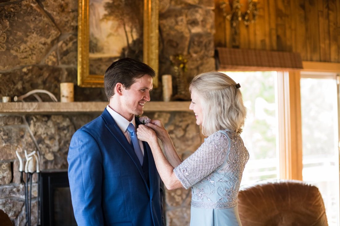 elopement packages cake