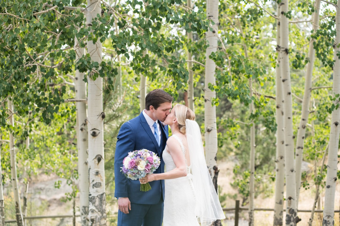 Colorado destination wedding cake