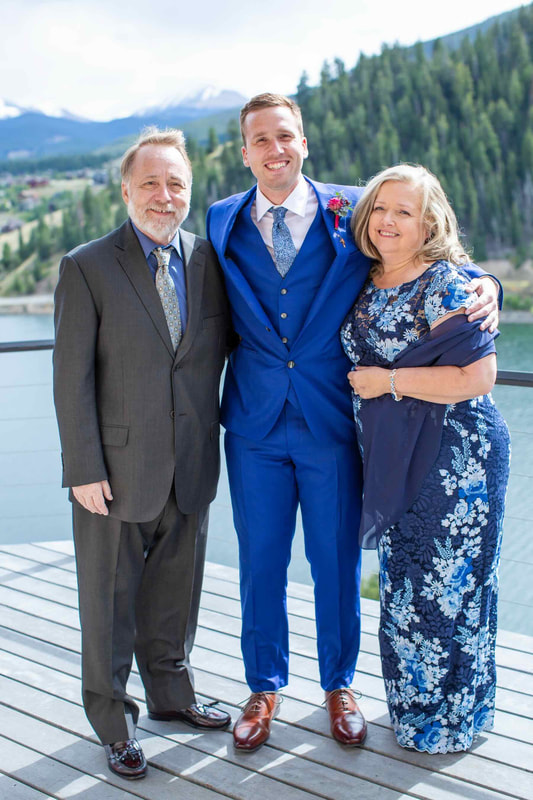 micro-wedding-guests