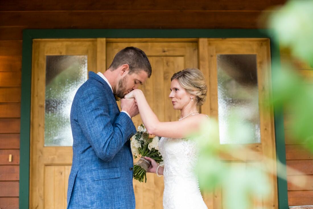 elopement packages cake