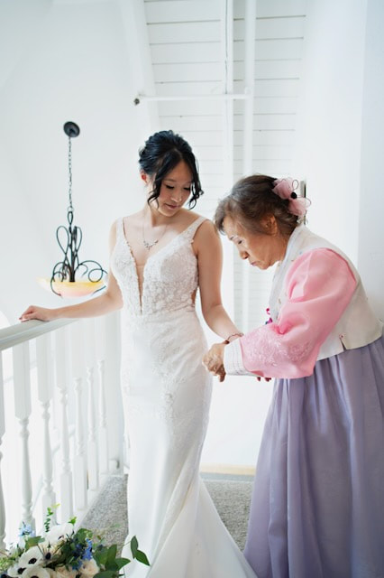 Colorado-bride-getting-ready