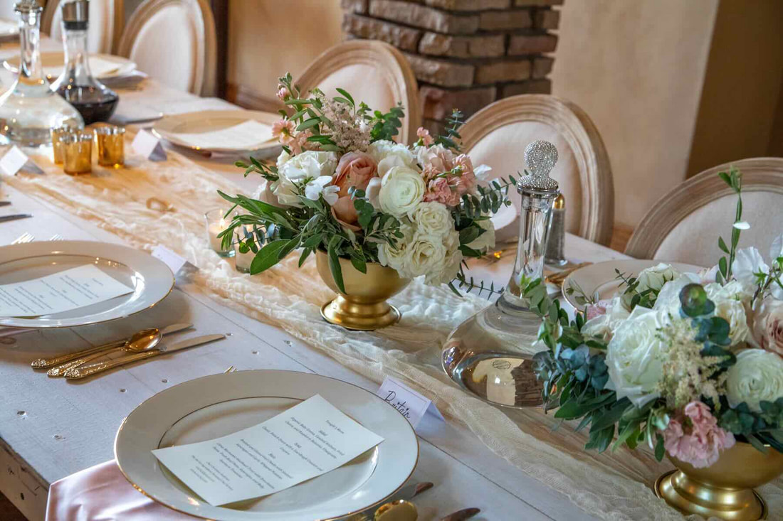 vrbo-wedding-table